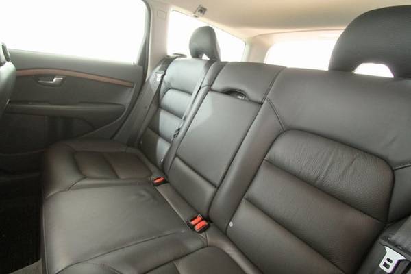 2010 Volvo XC70 3.2 for sale in Golden Valley, MN – photo 13