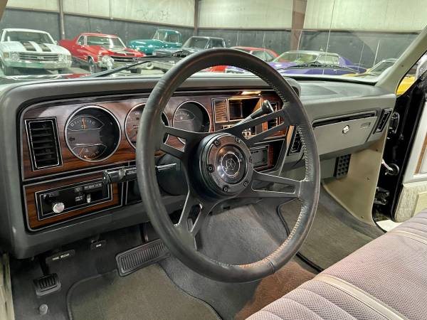 1984 Dodge Ram 150 Prospector SWB Pickup/318 V8/Automatic for sale in Sherman, OH – photo 14