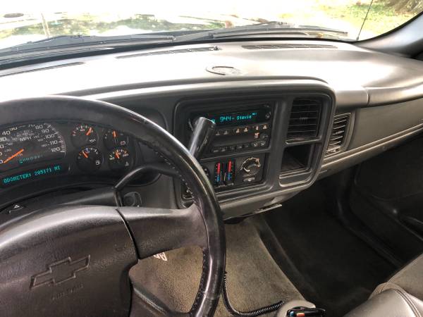 Chevy Silverado 4x4 Crew Cab *One Owner/ Like New!!!! for sale in Lakeland, FL – photo 8