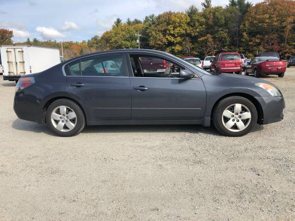 2008 Nissan Altima Runs Drives Excellent Clean Title Cheap Car for sale in Exeter, NH – photo 2