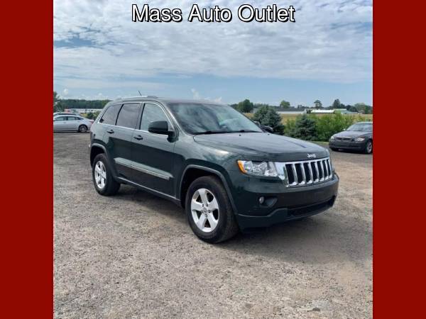 2011 Jeep Grand Cherokee 4WD 4dr Laredo - cars & trucks - by dealer... for sale in Worcester, RI – photo 3