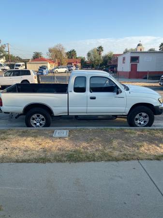 1999 Toyota Tacoma Prerunner - cars & trucks - by owner - vehicle... for sale in San Fernando, CA – photo 4