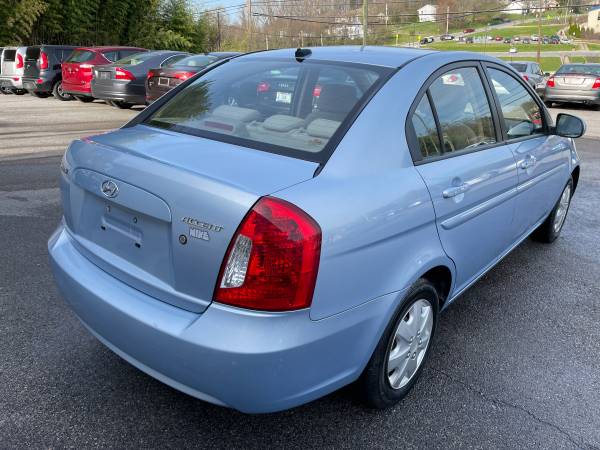 2011 Hyundai Accent GLS - - by dealer - vehicle for sale in Christiansburg, VA – photo 5