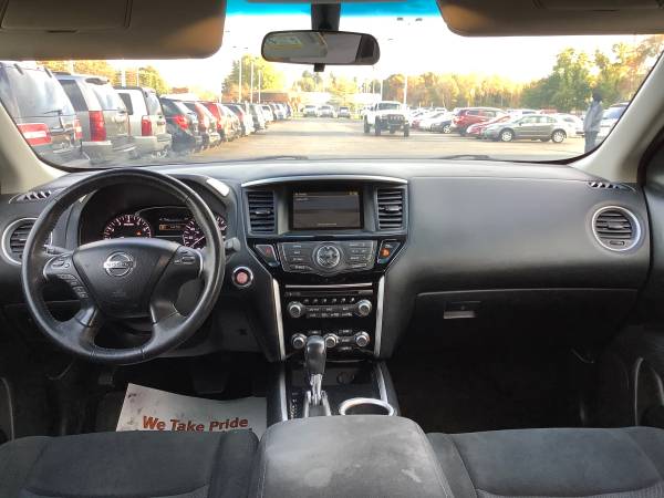 Nice! 2013 Nissan Pathfinder! Finance Guaranteed! - cars & trucks -... for sale in Ortonville, MI – photo 22