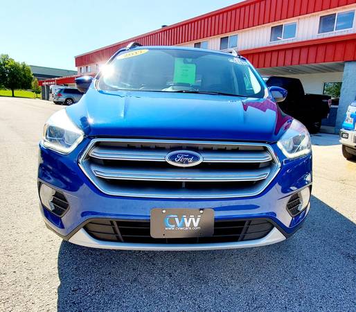 2017 Ford Escape SE 4x4 Loaded w/ Leather & Towing Package! for sale in Green Bay, WI – photo 9