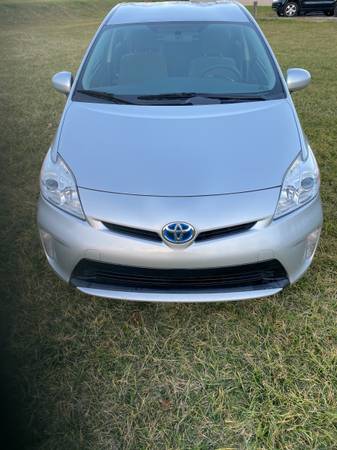 2014 Toyota Prius - cars & trucks - by owner - vehicle automotive sale for sale in Grabill, IN – photo 4