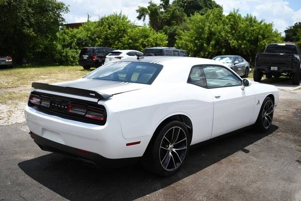 2018 Dodge Challenger 392 HEMI Scat Pack Shaker 2dr Coupe Coupe for sale in Miami, NY – photo 3
