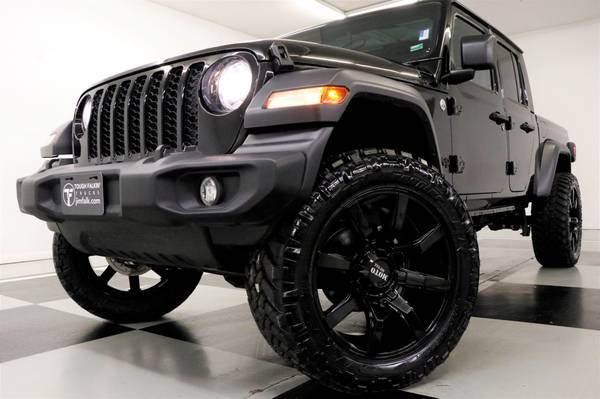 LIFTED Black GLADIATOR 2020 Jeep Sport S 4X4 4WD Crew Cab Pickup for sale in Clinton, GA – photo 4