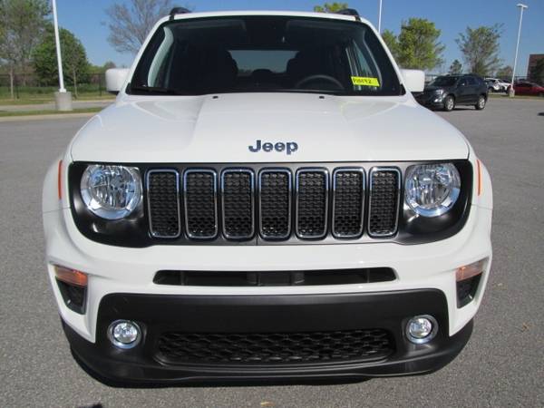 2020 Jeep Renegade Latitude suv Alpine White Clearcoat - cars & for sale in Bentonville, AR – photo 8