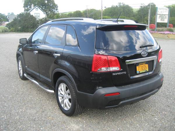 2011 Kia Sorento EX 4WD SUV, Only 102K, Clean! for sale in ENDICOTT, NY – photo 5
