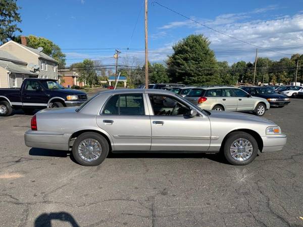 2006 Mercury Grand Marquis 4dr Sdn LS Premium - cars & trucks - by... for sale in East Windsor, MA – photo 8