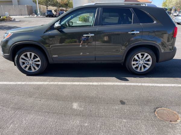 2011 Kia Sorento with Apple CarPlay for Sale - - by for sale in Reno, NV – photo 4