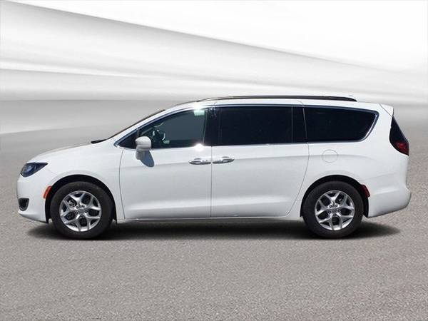 2018 Chrysler Pacifica Touring Plus with for sale in Grandview, WA – photo 4