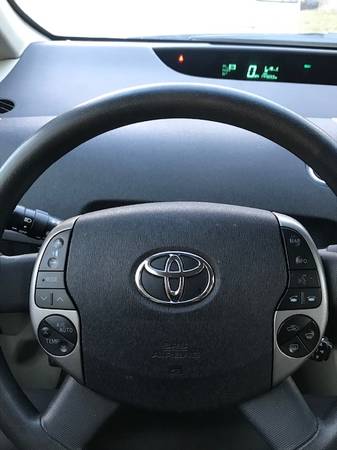 2006 Toyota Prius- 44mpg and Flawless - cars & trucks - by owner -... for sale in Saint Paul, MN – photo 10