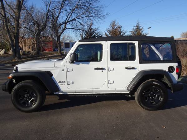 2018 Jeep Wrangler Unlimited 4x4 - - by dealer for sale in Burnsville, MN – photo 4