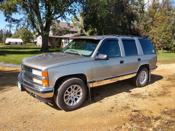 1998 Chevy Tahoe 4dr for sale in Dexter, MN – photo 2