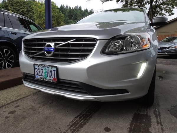 2014 Volvo XC60 T6 AWD Premier Plus Bright Silver, Charcoal Leather,... for sale in Portland, OR – photo 21