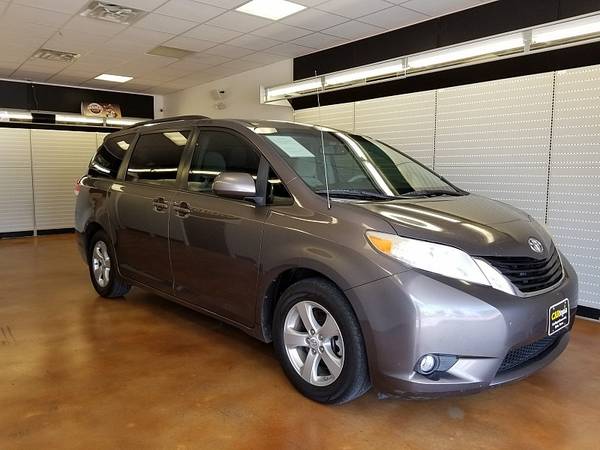 2012 Toyota Sienna 4d Wagon LE V6 w/Auto Access Seat for sale in Kyle, TX – photo 7