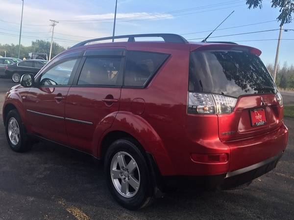 2008 Mitsubishi Outlander ES 4WD SUV - LOW Miles! for sale in Spencerport, NY – photo 13