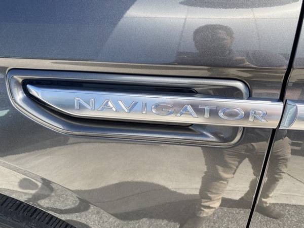 2018 Lincoln Navigator Reserve suv Magnetic Gray Metallic - cars & for sale in LaFollette, TN – photo 9