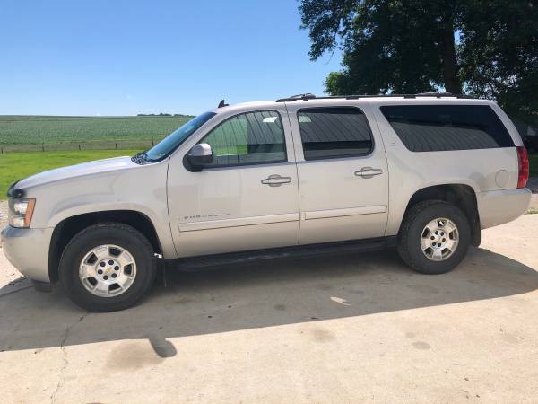 1500 Suburban - cars & trucks - by owner - vehicle automotive sale for sale in HOLSTEIN, IA