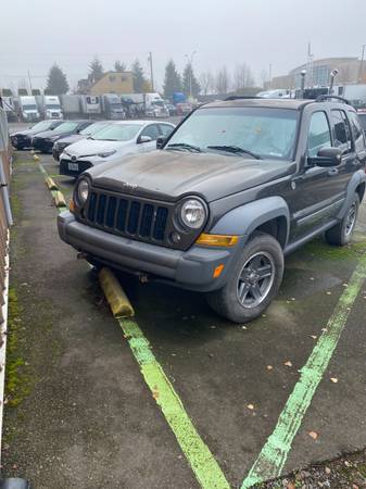 2005 jeep liberty Diesel - cars & trucks - by owner - vehicle... for sale in Vancouver, OR – photo 2