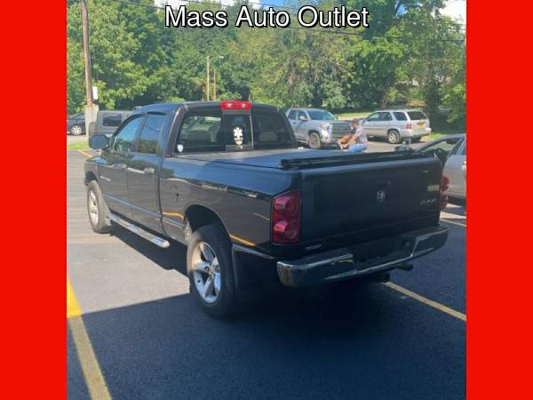 2007 Dodge Ram 1500 4WD Quad Cab 140.5 SLT - cars & trucks - by... for sale in Worcester, MA – photo 4