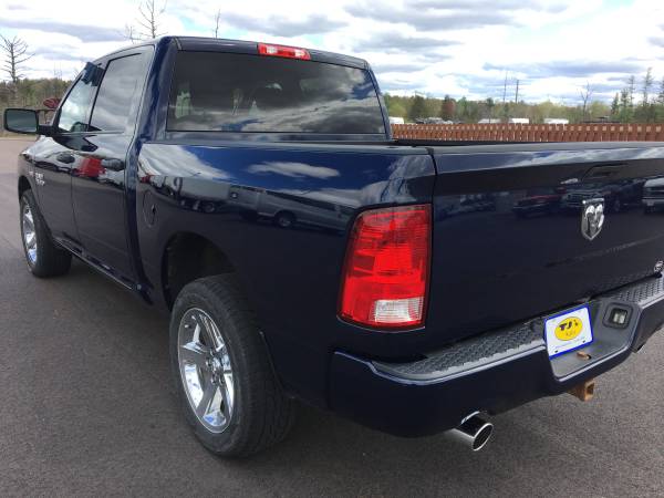 2018 Ram 1500 Crew Cab Express - - by dealer - vehicle for sale in Wisconsin Rapids, WI – photo 6