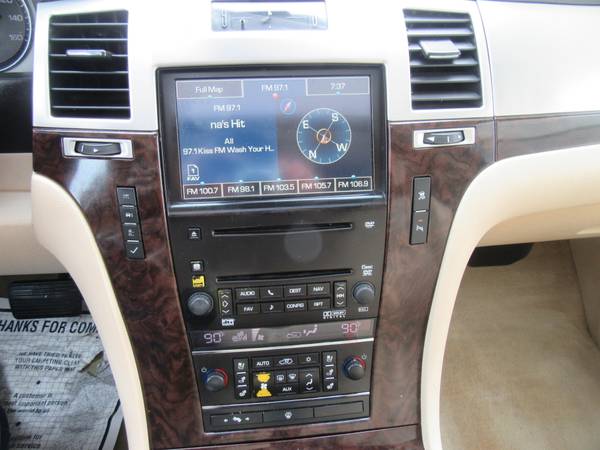 2007 Cadillac Escalade ESV All-Wheel Drive Third Row Loaded! for sale in Billings, ND – photo 14