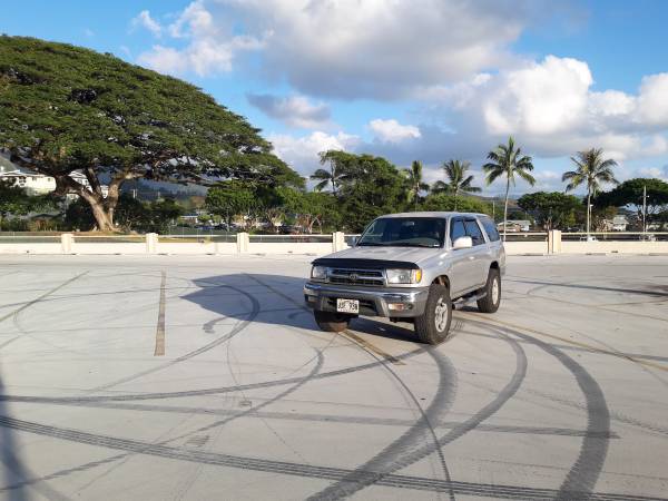 Toyota 4runner SR5 - cars & trucks - by owner - vehicle automotive... for sale in Kaneohe, HI – photo 5
