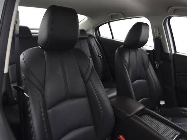 2018 Mazda MAZDA3 Touring Sedan 4D sedan Silver - FINANCE ONLINE for sale in Arlington, District Of Columbia – photo 5