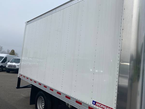 2019 Freightliner 14 Box Truck DIESEL LIKE NEW 1K MILES for sale in Swartz Creek,MI, OH – photo 6