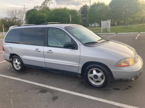 2003 Ford Windstar 3rd row seating for sale in South Lyon, MI – photo 2
