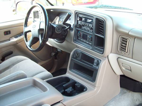 2004 Chevrolet Suburban LS 4WD - 153k mi - Non Smoker Driven - CLEAN for sale in Southaven, TN – photo 13
