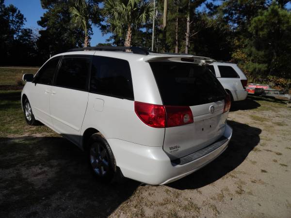'08 Toyota Sienna Limited, Pearl White, Leather, DVD, MINT IN/OUT!!... for sale in Chapin, SC – photo 12