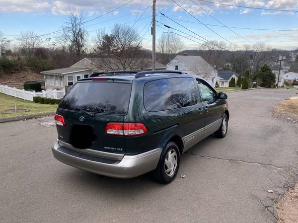 2003 Toyota Sienna xle - cars & trucks - by owner - vehicle... for sale in West Haven, CT – photo 6