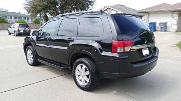 2010 MITSUBISHI ENDEAVOR DRIVES LIKE NEW BLUETOOTH BRAND NEW TIRES -... for sale in Dallas, TX – photo 4