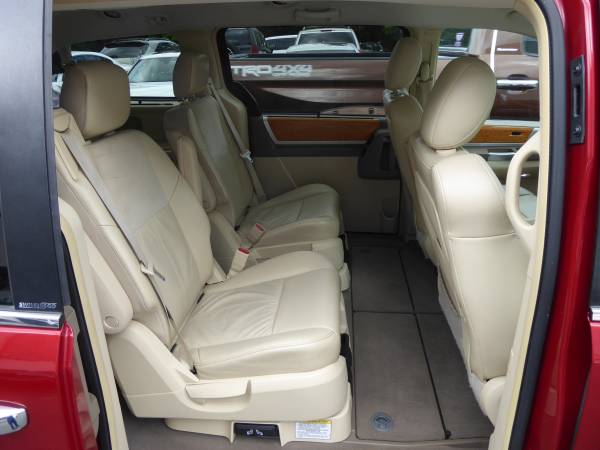 2008 Chrysler Town and Country Limited 4dr Mini Van for sale in CHANTILLY, District Of Columbia – photo 12