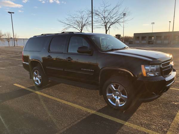 Chevy Suburban - cars & trucks - by owner - vehicle automotive sale for sale in Mount Vernon, IA – photo 8