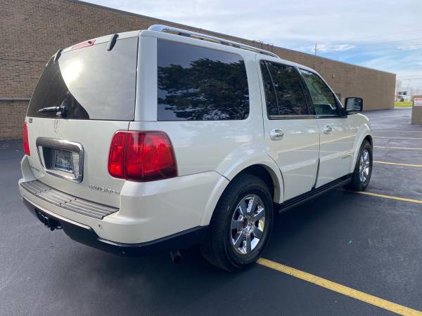 2006 Lincoln Navigator 4WD - cars & trucks - by owner - vehicle... for sale in Warren, MI – photo 3