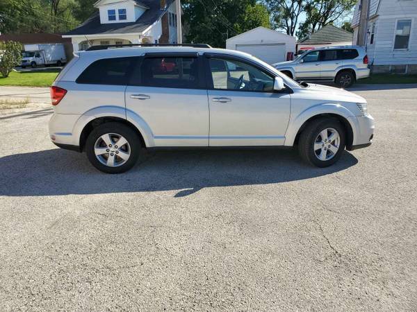 Great Deal Here . 2012 Dodge Journey SXT - cars & trucks - by owner... for sale in Ashton, WI – photo 4