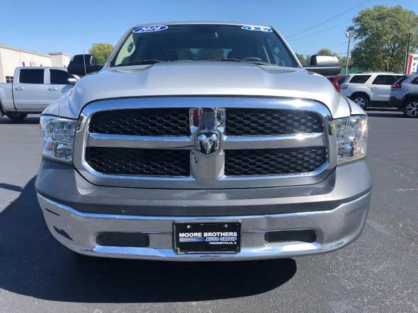 2016 RAM 1500 4WD Crew Cab 140.5 Tradesman - cars & trucks - by... for sale in Pinckneyville, MO – photo 9