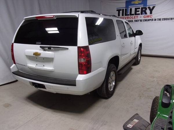 2013 Chevrolet Chevy Suburban LT - - by dealer for sale in Moriarty, NM – photo 7