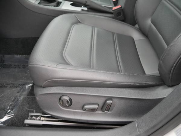 2015 Volkswagen Passat 2.0L TDI SE w/Sunroof & Nav for sale in Inver Grove Heights, MN – photo 20