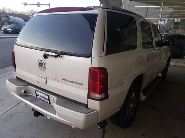 2002 CADILLAC ESCALADE - cars & trucks - by dealer - vehicle... for sale in MILWAUKEE WI 53209, WI – photo 7
