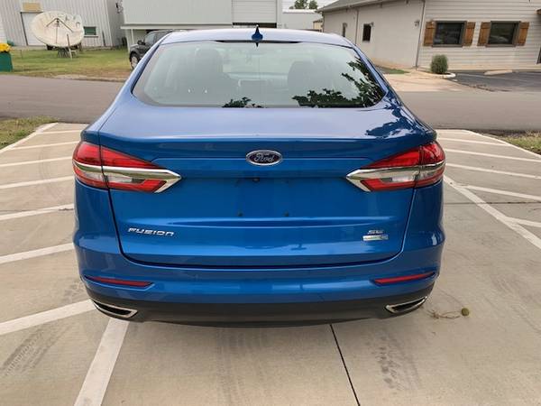 2019 Ford Fusion SE AWD - - by dealer - vehicle for sale in Yukon, OK – photo 2