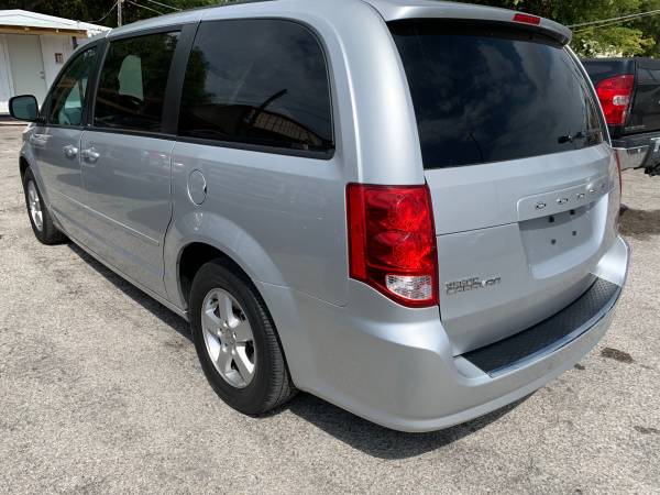 2012 Dodge Grand Caravan SXT (SUPER CLEAN) for sale in San Antonio, TX – photo 4