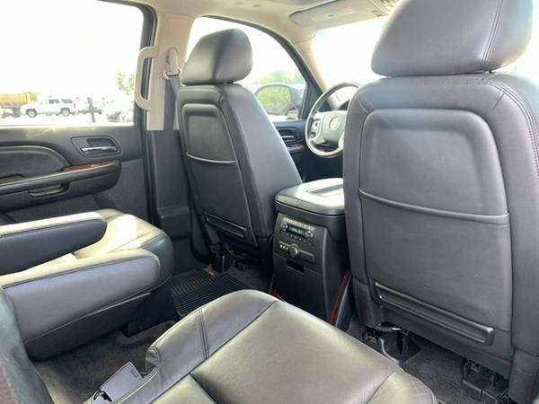 2013 Cadillac Escalade Premium AWD Navi Tv/DVD Sunroof Cln Carfax We F for sale in Canton, WV – photo 21