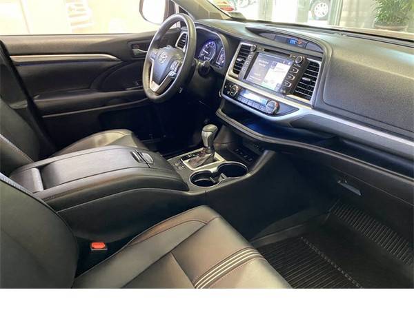 Used 2019 Toyota Highlander SE/8, 483 below Retail! - cars & for sale in Scottsdale, AZ – photo 9
