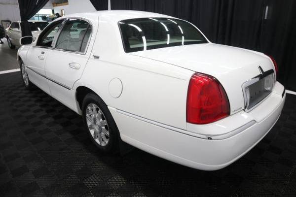 2009 Lincoln Town Car Signature Limited - - by dealer for sale in CHANTILLY, District Of Columbia – photo 18